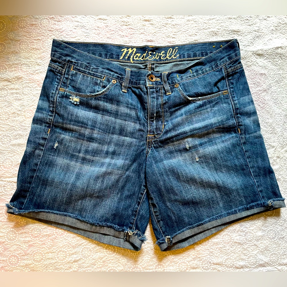 EUC Madewell Jean shorts, cut off w/ cuffed hem, 7” inseam, midrise, light denim